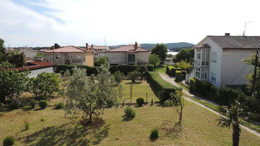 Hotel Kosovic Family House Medolino Affittacamere